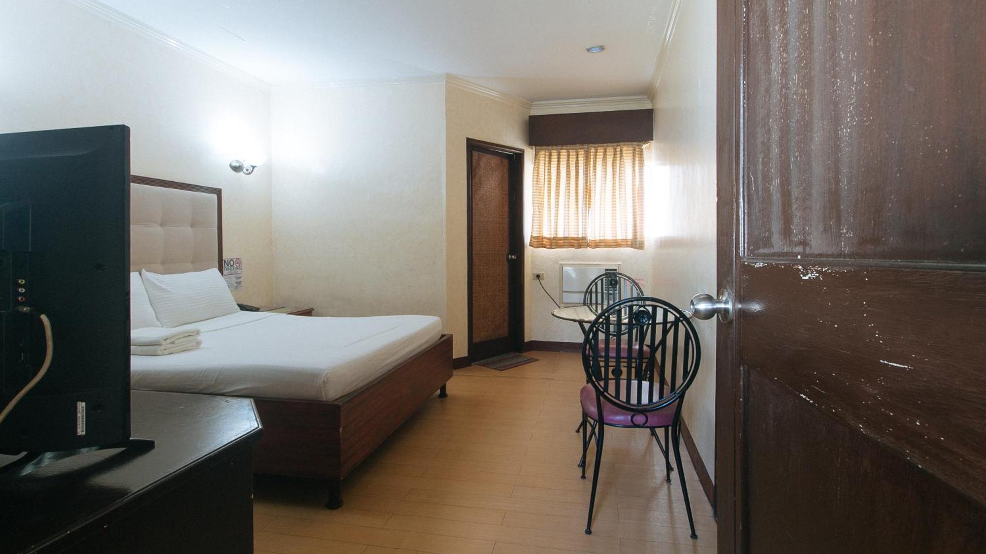 Bliss Hotel Dau Mabalacat Ngoại thất bức ảnh