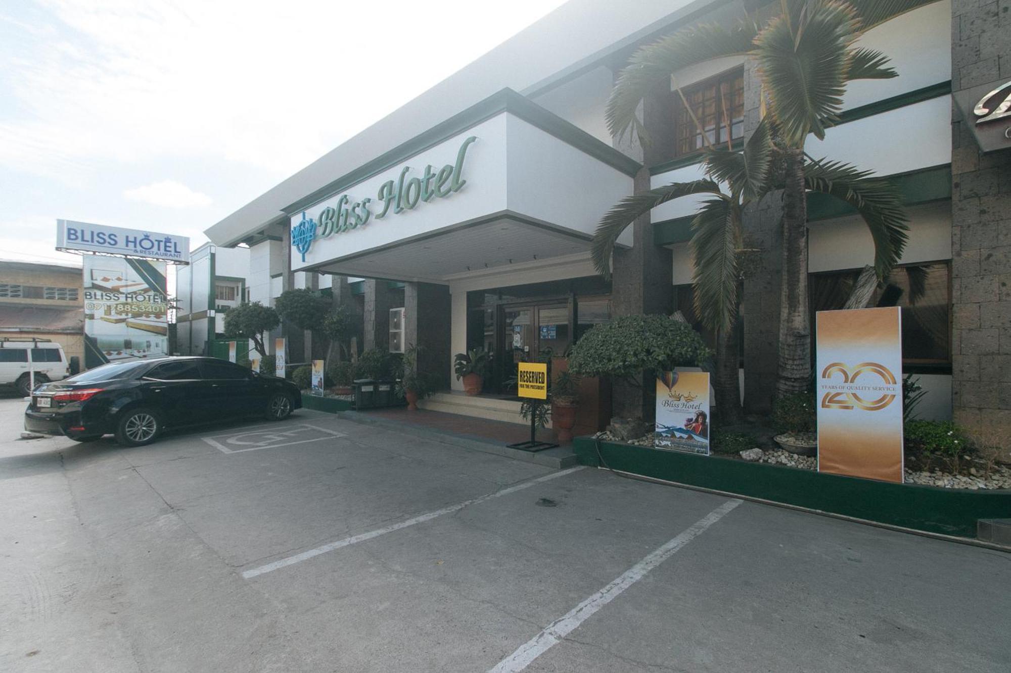 Bliss Hotel Dau Mabalacat Ngoại thất bức ảnh