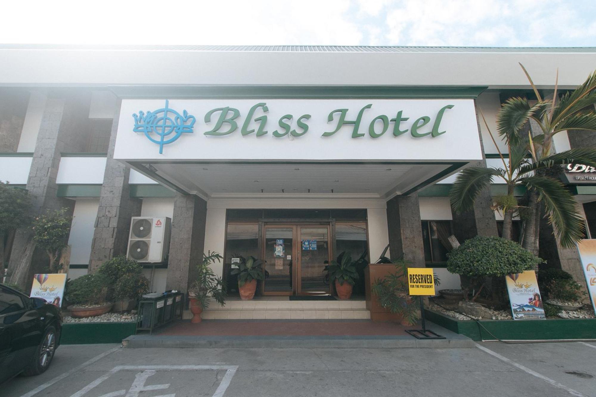 Bliss Hotel Dau Mabalacat Ngoại thất bức ảnh