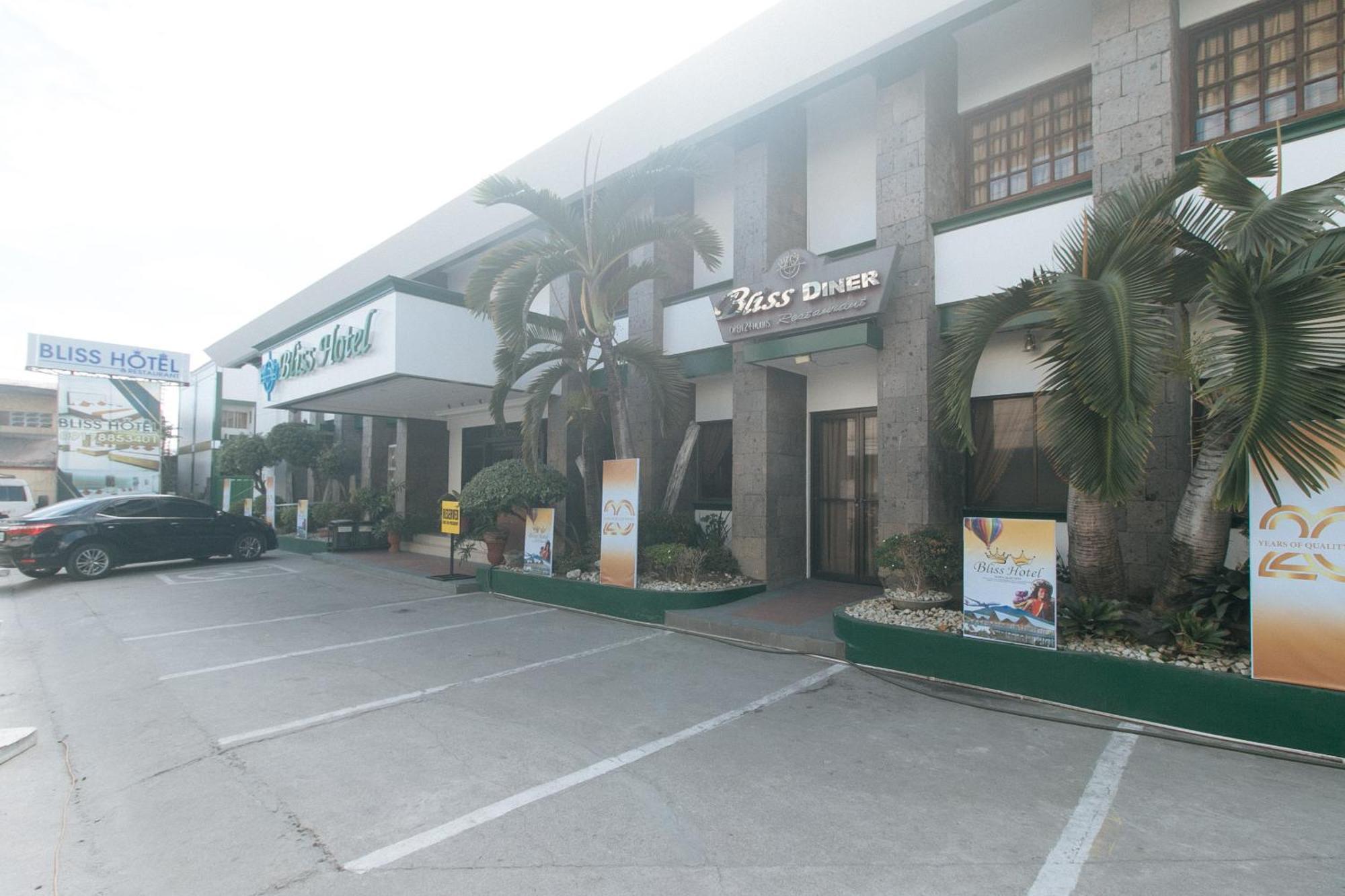 Bliss Hotel Dau Mabalacat Ngoại thất bức ảnh