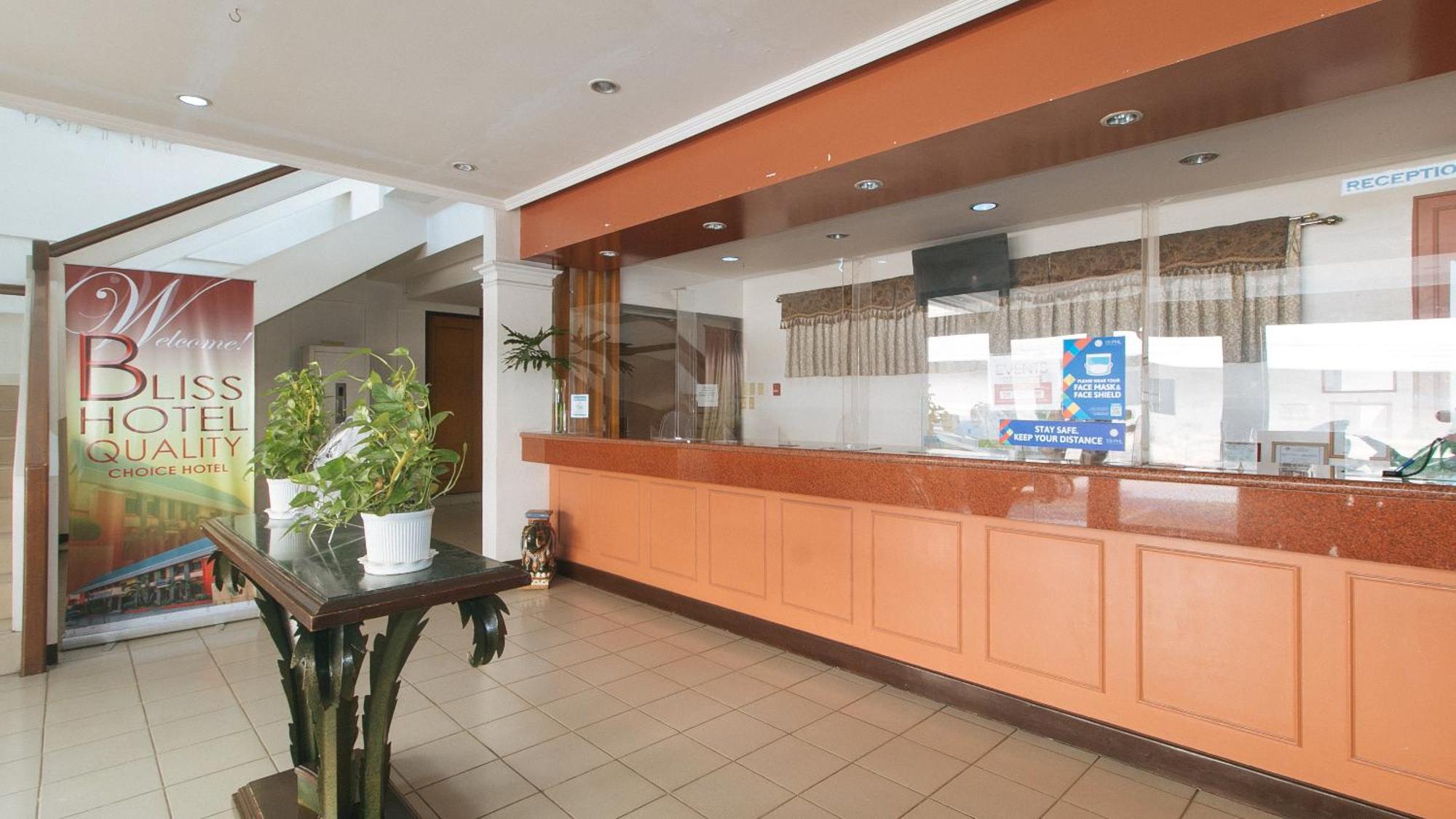 Bliss Hotel Dau Mabalacat Ngoại thất bức ảnh