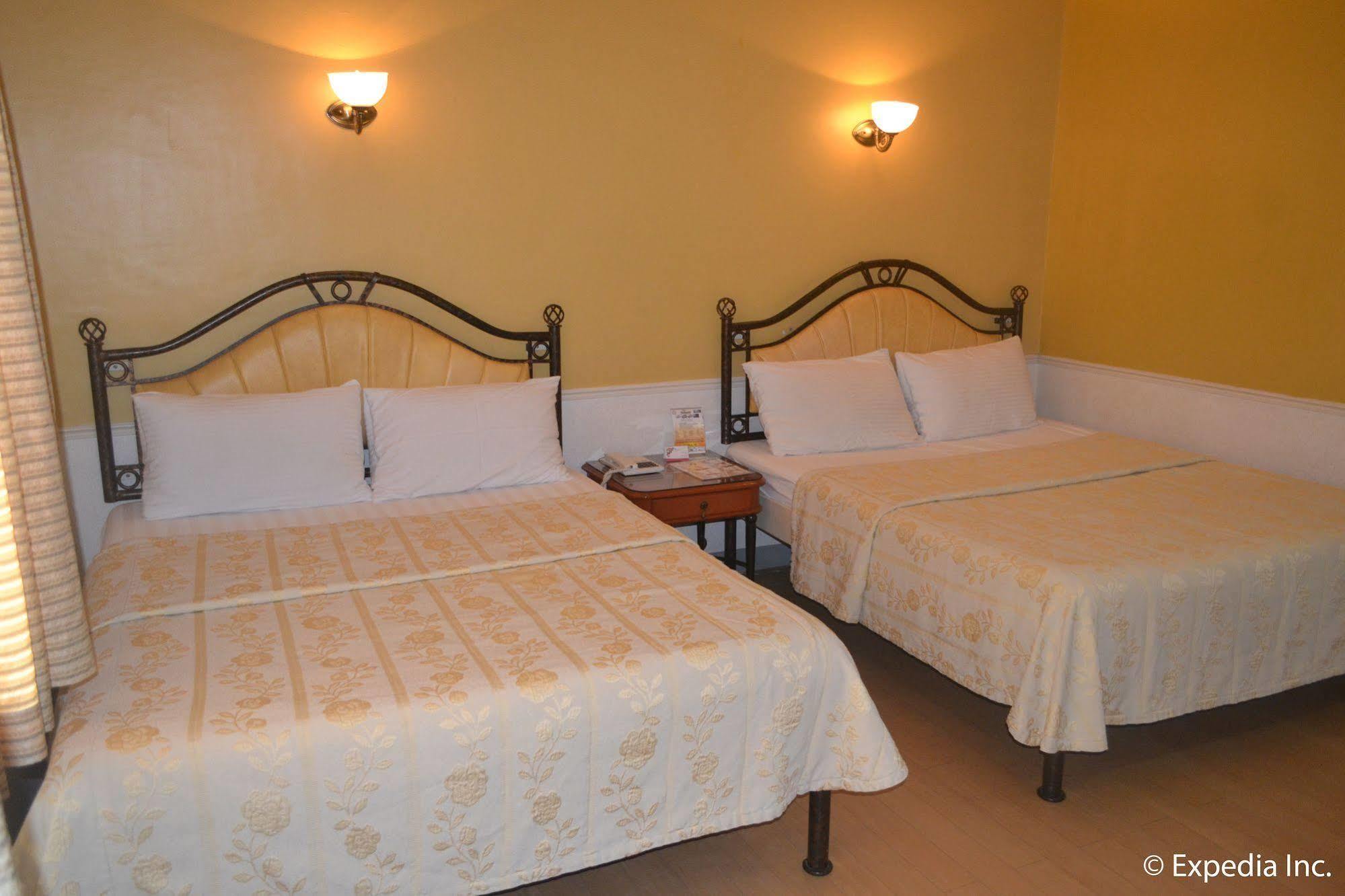 Bliss Hotel Dau Mabalacat Ngoại thất bức ảnh